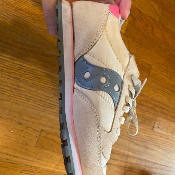 Saucony Jazz Low Pro Shoes - Picture 3 of 3